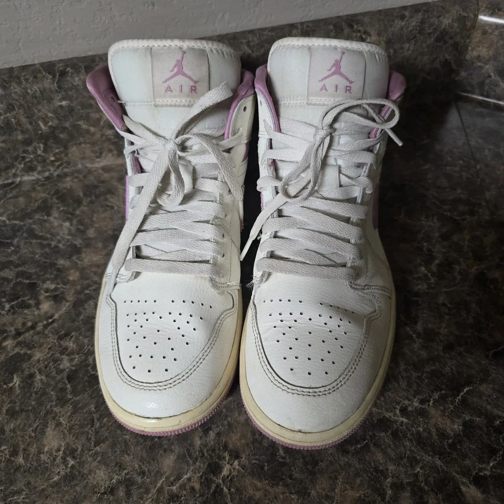 Nike Air Jordan 1 Mid Sail Pink Coconut Milk Womens 9.5 BQ6472-162 Sneakers
